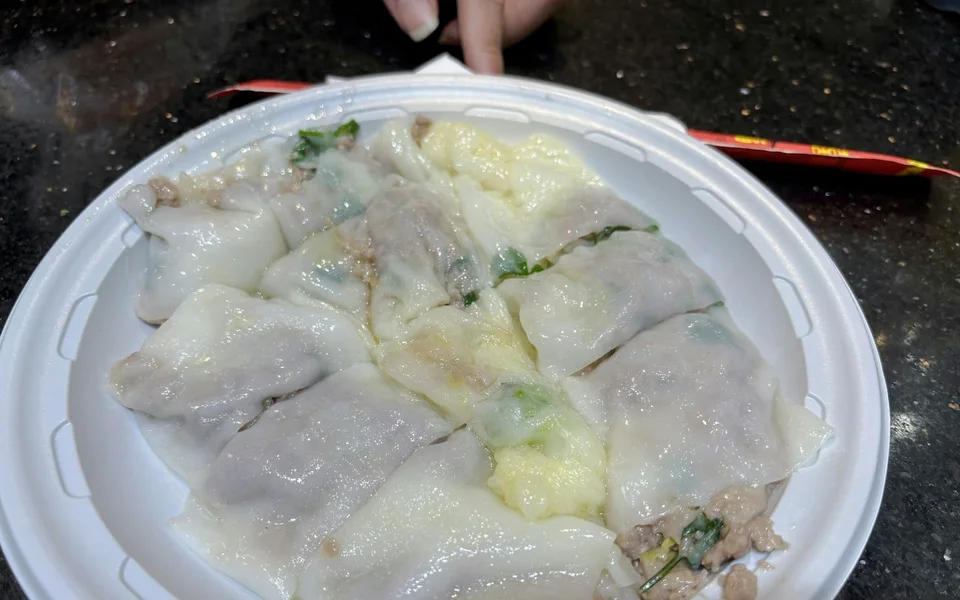 Rouleaux de riz cantonnais servis lors d’une dégustation